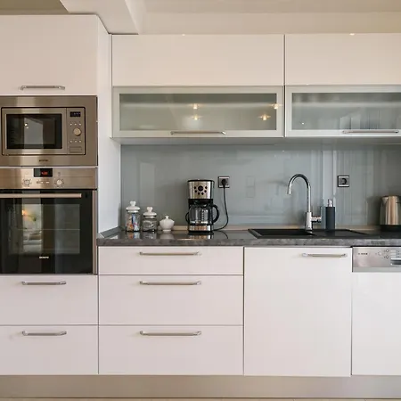 Lorena - With Sea View Near Old Town شقة *