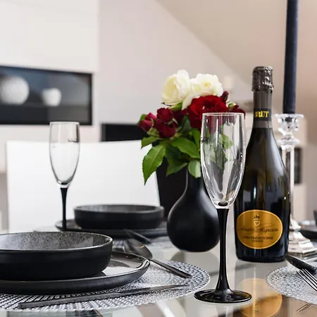 Lorena - With Sea View Near Old Town تروغير