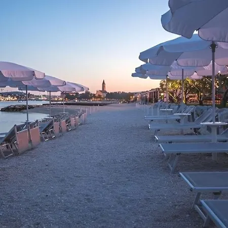 Lorena - With Sea View Near Old Town * تروغير