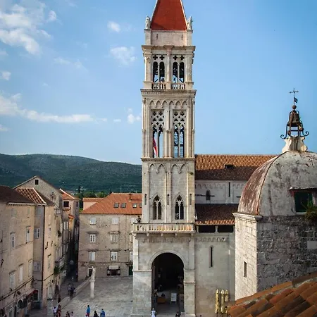 Lorena - With Sea View Near Old Town Lägenhet Trogir