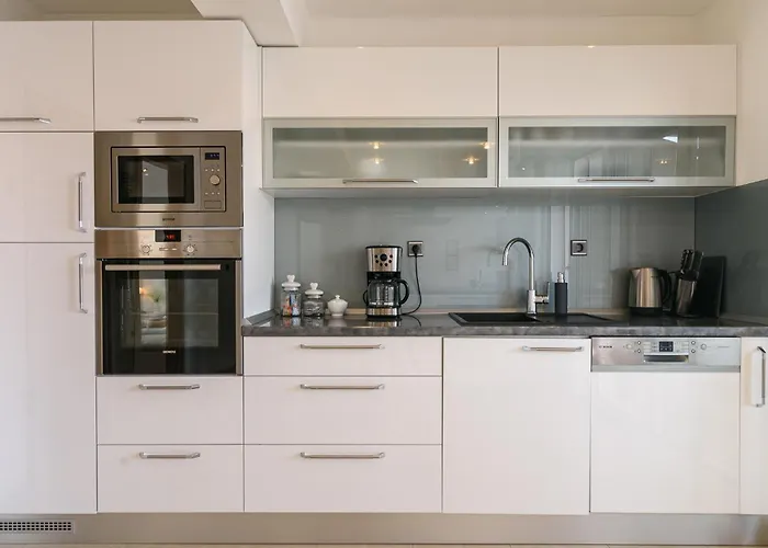 Lorena - With Sea View Near Old Town 아파트 *