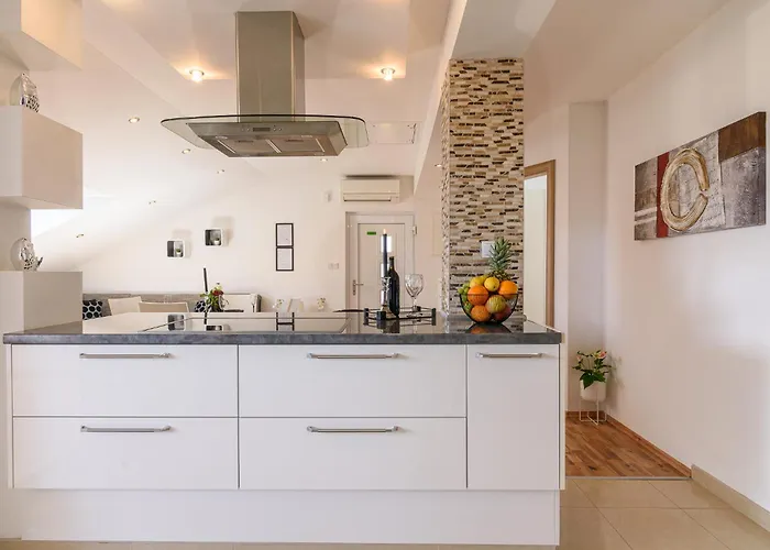 아파트 Lorena - With Sea View Near Old Town 트로기르