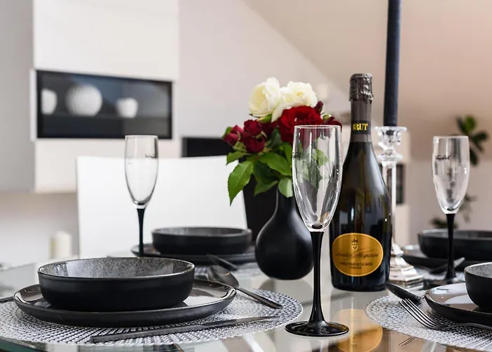 Lorena - With Sea View Near Old Town 트로기르